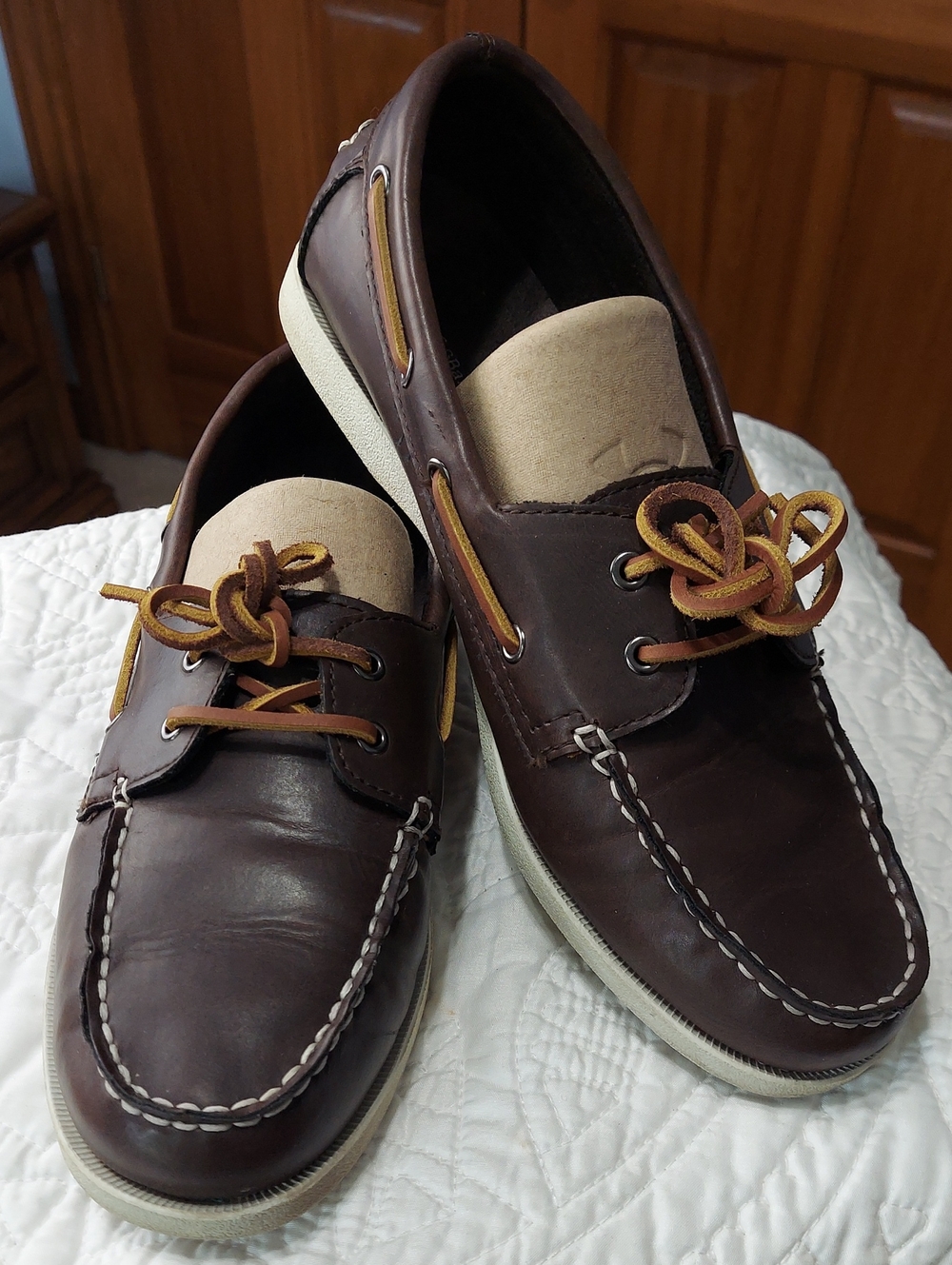 Croft & Barrow Women's Dark Brown Boat Shoes with Contrast Laces, Size 9.5, Fall